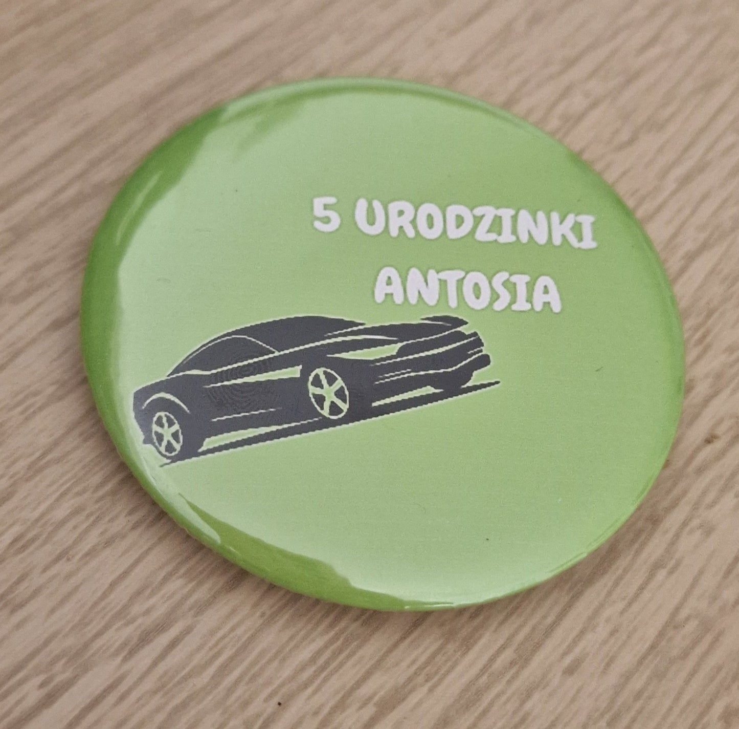 Custom badges 58mm set of 6 pcs